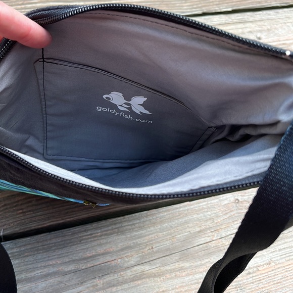 NWOT Goldyfish Festival handbag - Picture 5 of 8